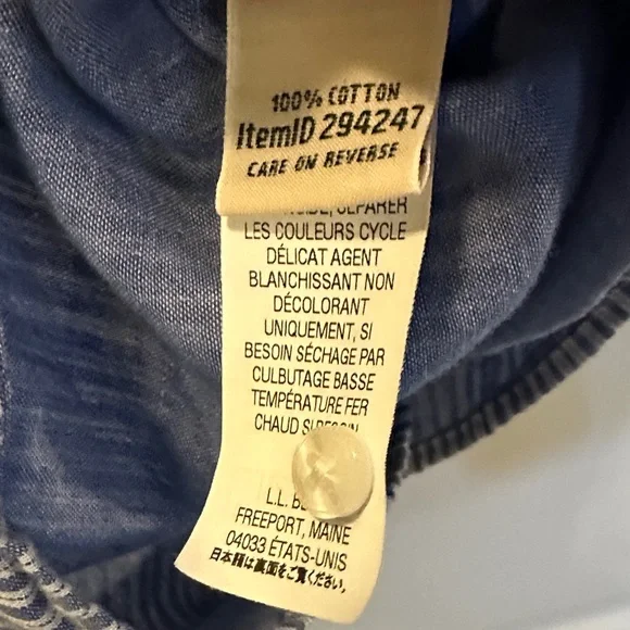 L.L. Bean Pintucked Shirt XSP - Picture 5 of 7